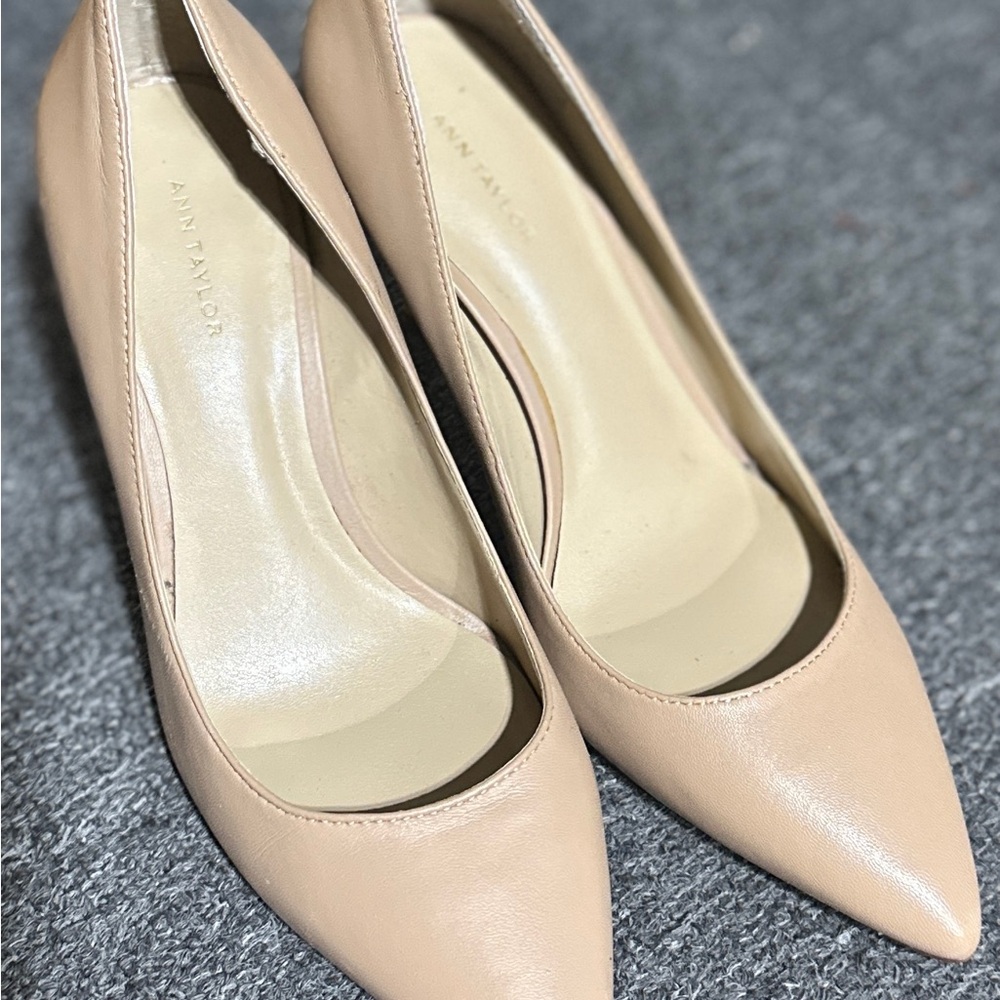Ann Taylor Nude Pointed Toe Heels